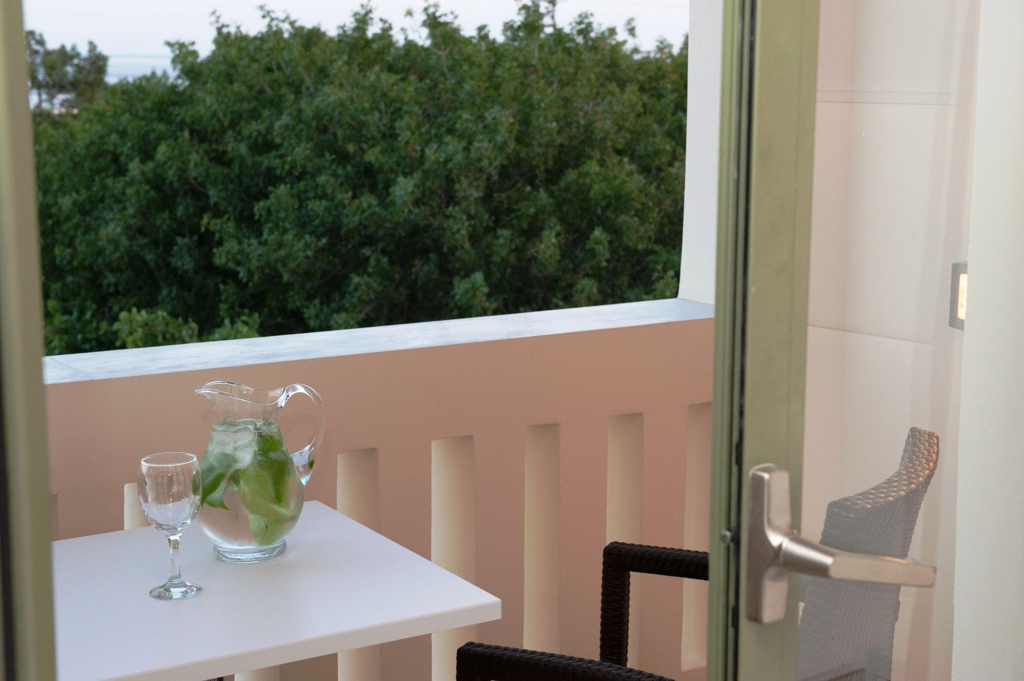 Aphrodite Samos Suites Marathókampos Exterior foto