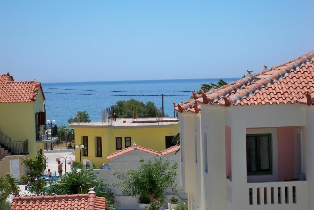 Aphrodite Samos Suites Marathókampos Exterior foto