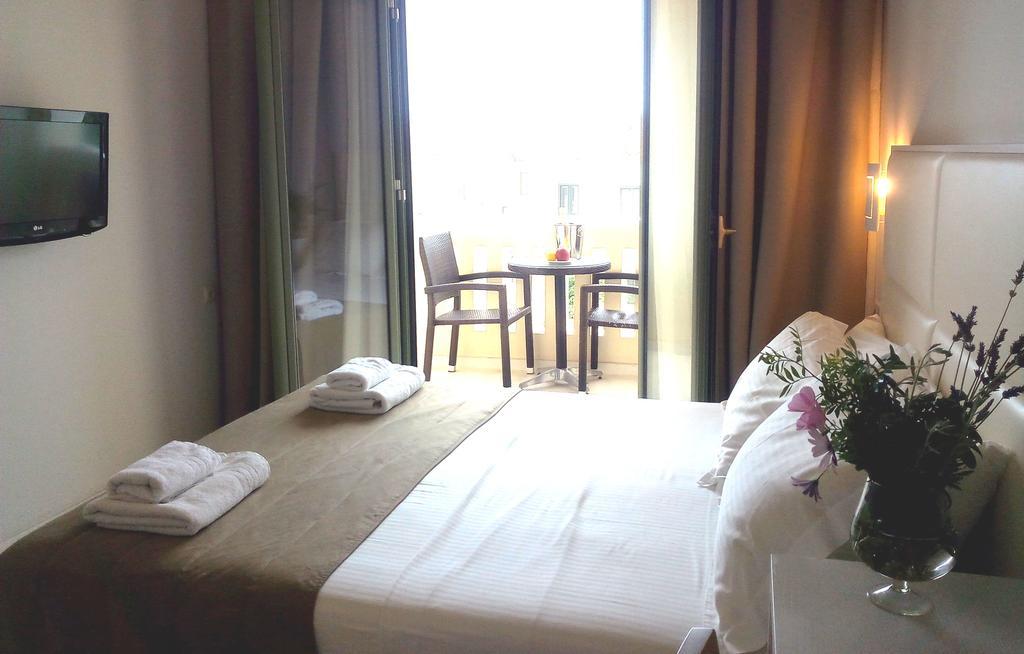 Aphrodite Samos Suites Marathókampos Exterior foto